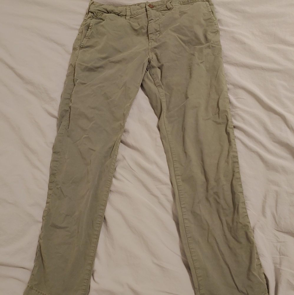 American Eagle Khakis extreme flex 32x30